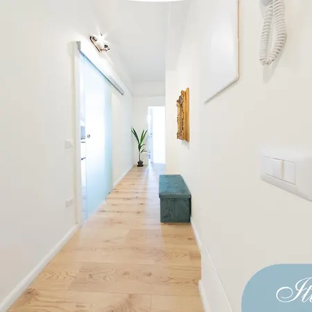 Domus Deianas Two Apartments *